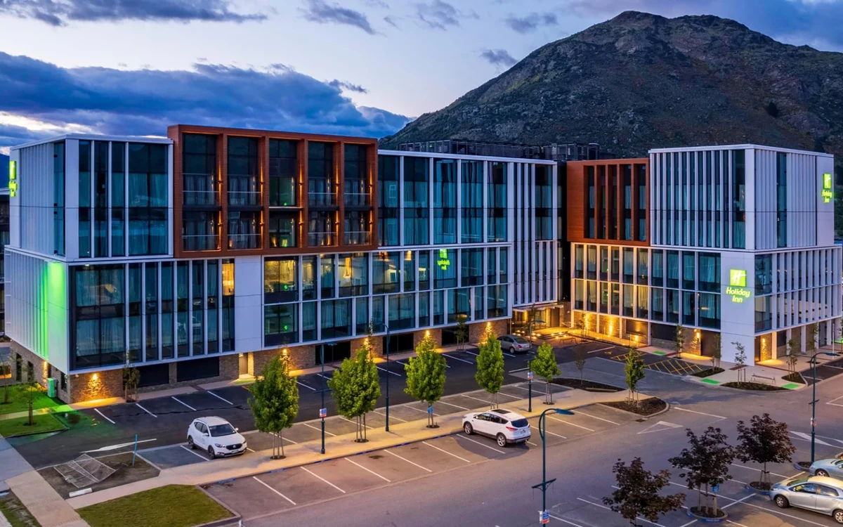 Holiday Inn Queenstown Remarkables Park by IHG
